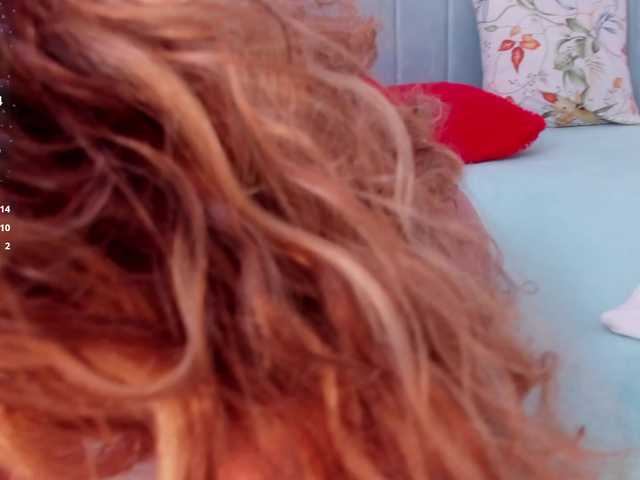 MatureBlonde