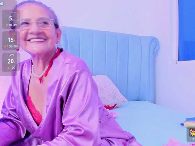MatureBlonde live cam on BongaCams