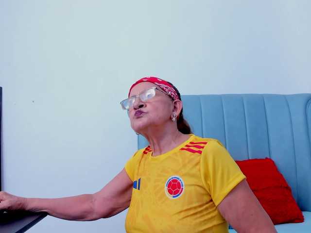 MatureBlonde live cam on BongaCams