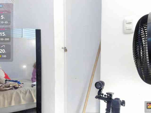 MatureBlonde webcam