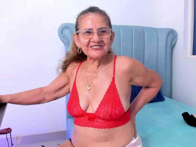 MatureBlonde webcam