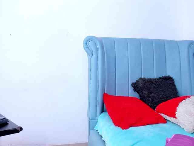 MatureBlonde webcam