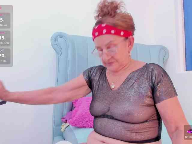 MatureBlonde webcam
