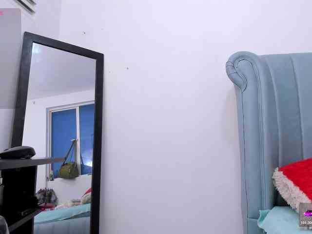 MatureBlonde webcam