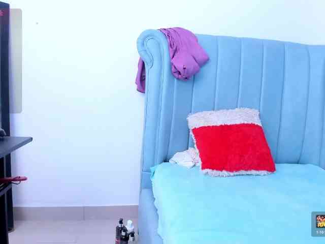 MatureBlonde webcam