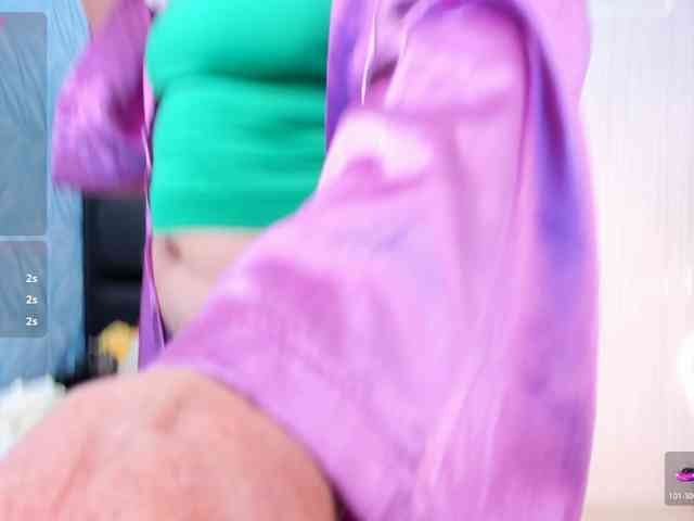 MatureBlonde webcam