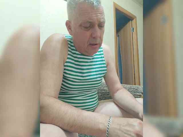 Aligator0453 Live Webcam on BongaCams