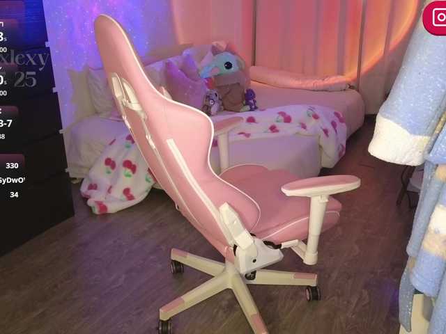 queenxlexy live webcam show