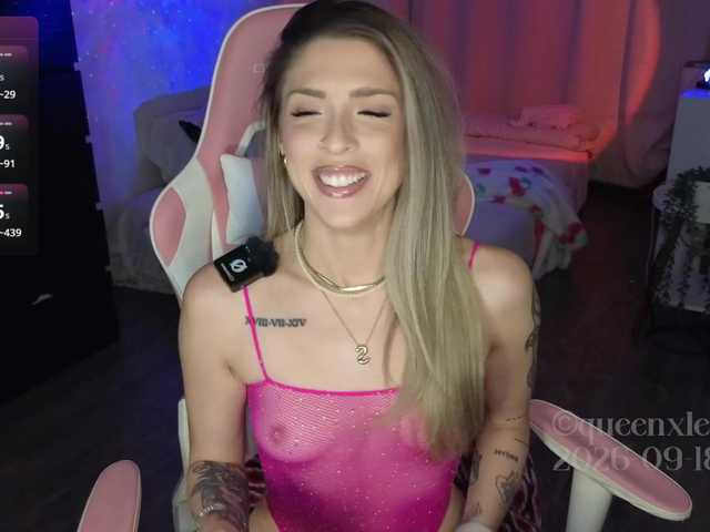 queenxlexy live cam on BongaCams