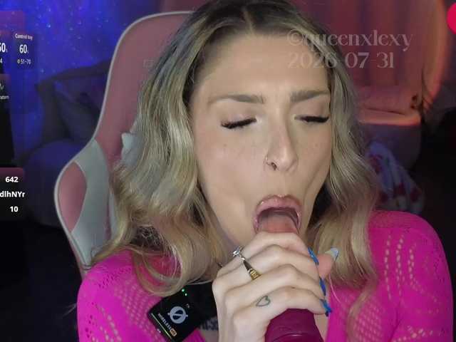queenxlexy live cam on BongaCams