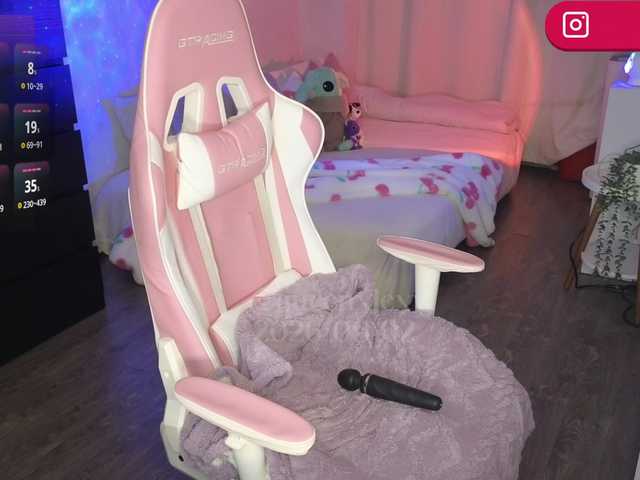 queenxlexy live cam on BongaCams