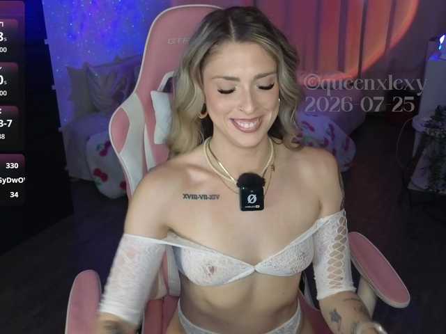queenxlexy live cam on BongaCams
