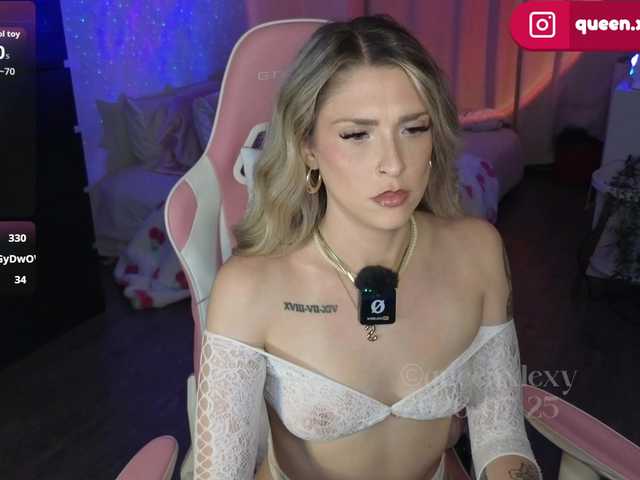 queenxlexy live webcam show