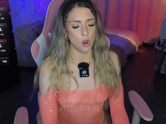 queenxlexy's BongaCams show and profile