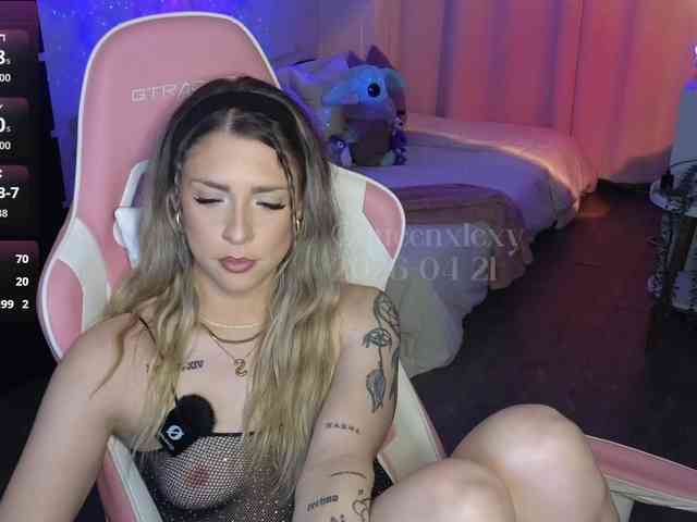 queenxlexy webcam