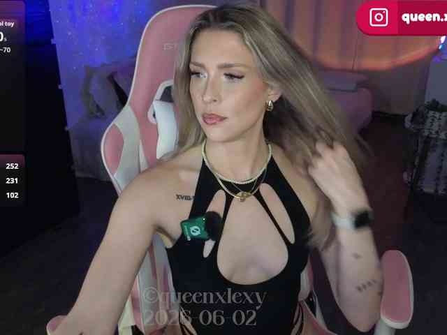 Modèle: queenxlexy
