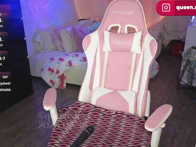 Modèle: queenxlexy