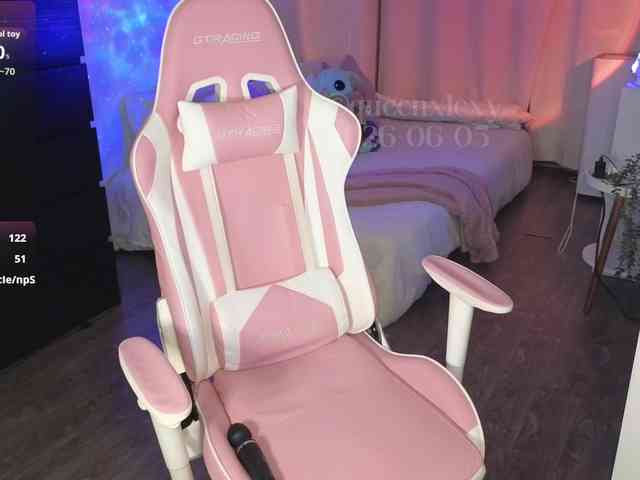Modèle: queenxlexy
