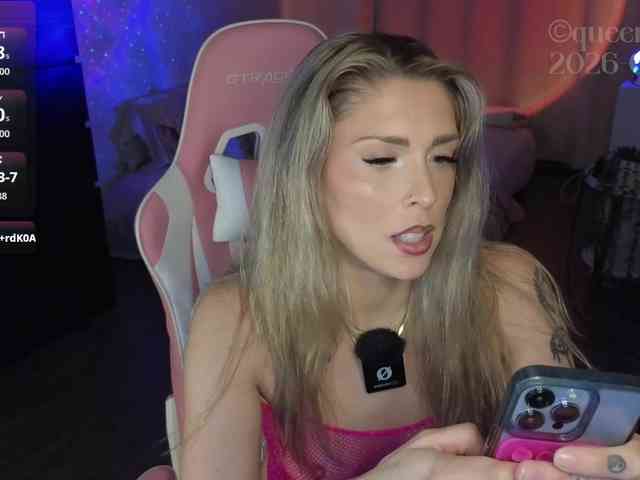 Modèle: queenxlexy