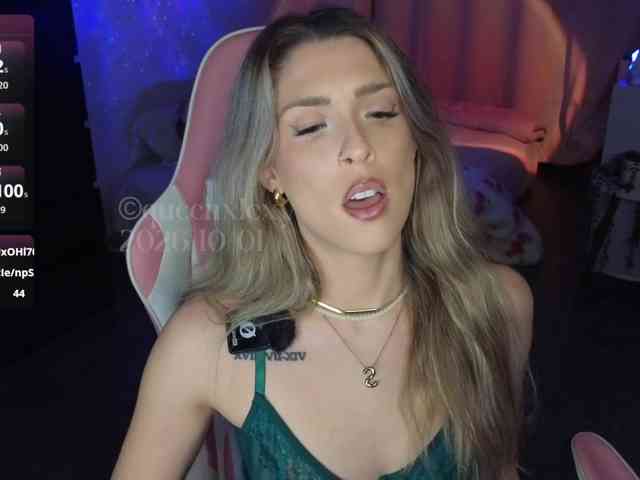 queenxlexy webcam