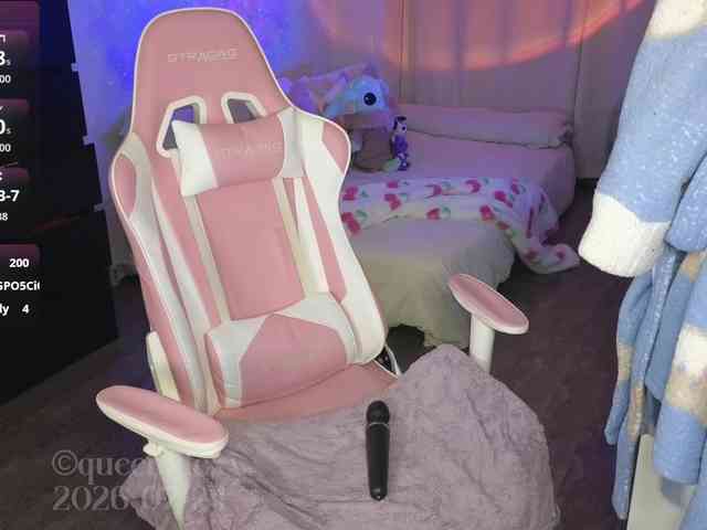 Modèle: queenxlexy