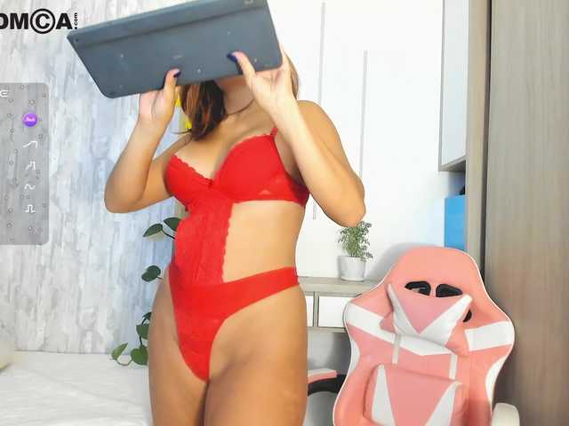 Su-Velvet live cam on BongaCams