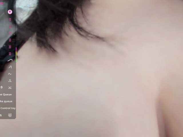 evabigbb live cam on BongaCams