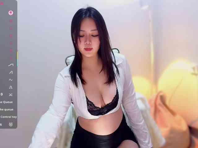 Model: evabigbb