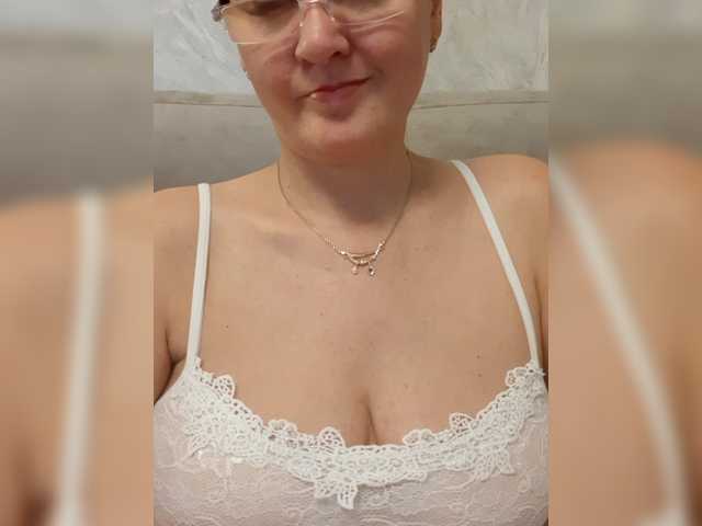 SexiestJess45 live cam on BongaCams