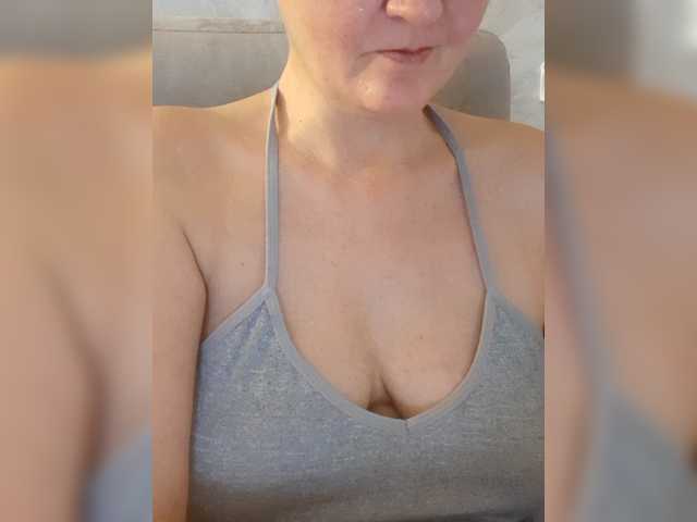 SexiestJess45 live cam on BongaCams