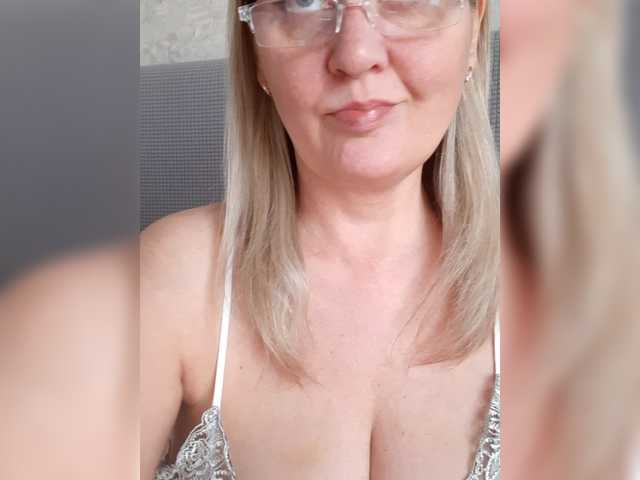 SexiestJess45