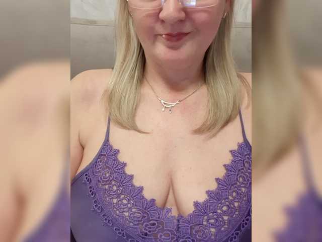 SexiestJess45 live cam on BongaCams