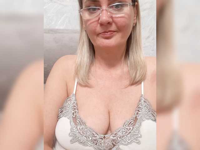 SexiestJess45 live cam on BongaCams