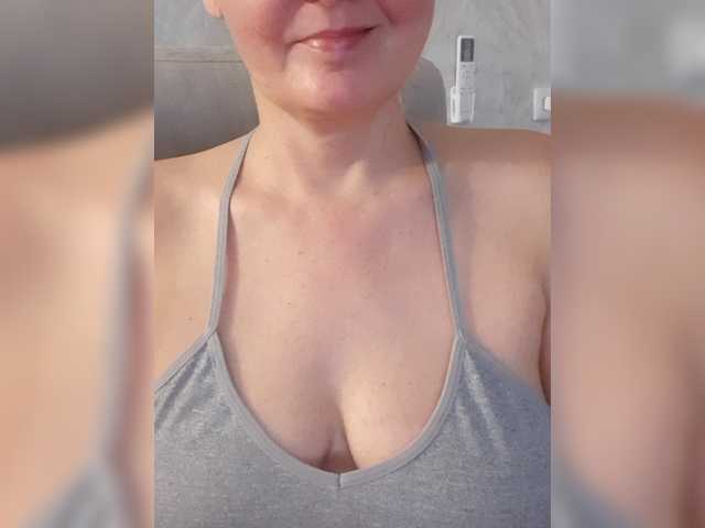SexiestJess45 live cam on BongaCams