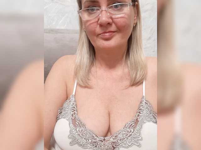 SexiestJess45 live cam on BongaCams