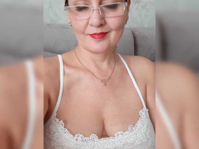 SexiestJess45 live cam on BongaCams