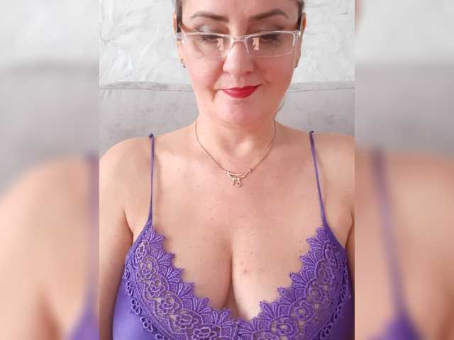 SexiestJess45 live cam on BongaCams