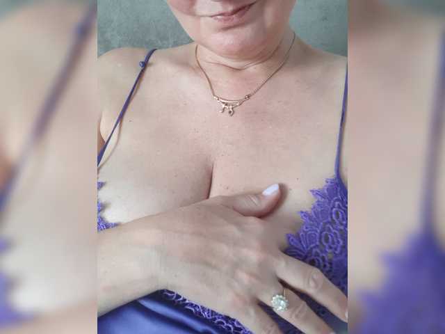SexiestJess45 live cam on BongaCams