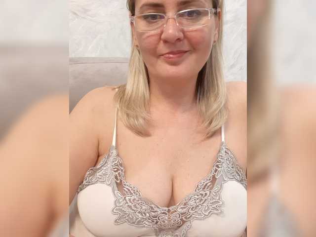 SexiestJess45