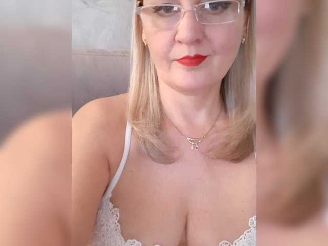 SexiestJess45 live cam on BongaCams