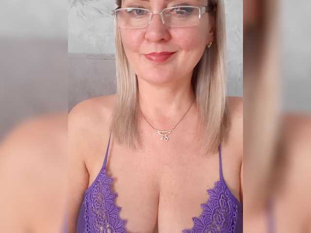 SexiestJess45 live cam on BongaCams