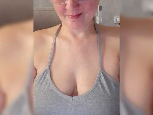 SexiestJess45 live cam on BongaCams