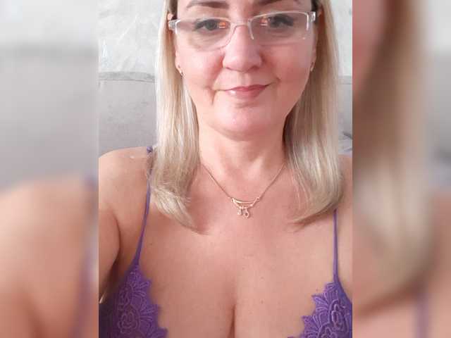 SexiestJess45 live cam on BongaCams