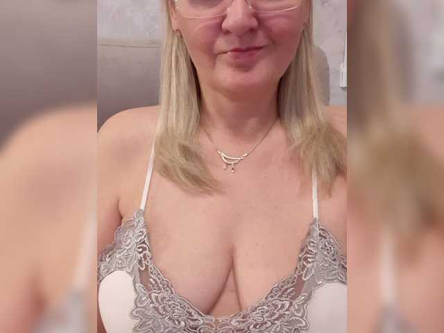 SexiestJess45