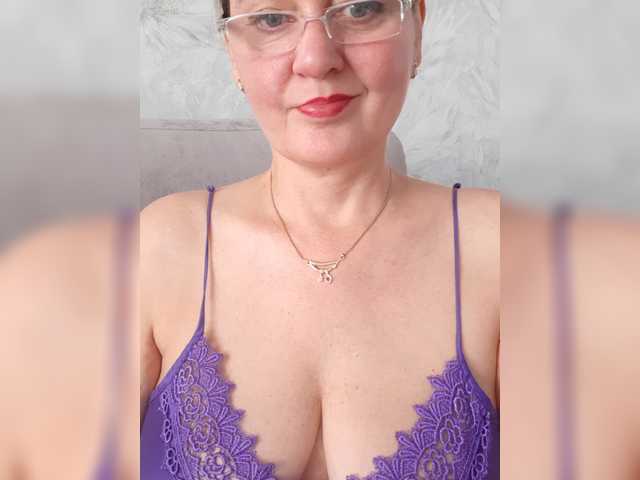 SexiestJess45 live cam on BongaCams