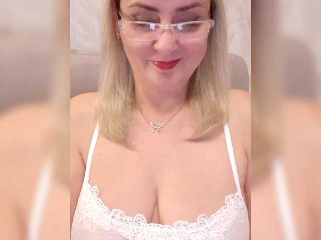 SexiestJess45 live cam on BongaCams