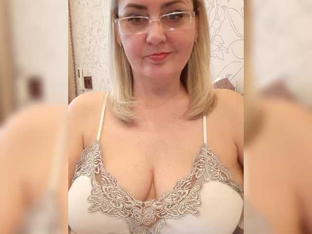 SexiestJess45 live cam on BongaCams