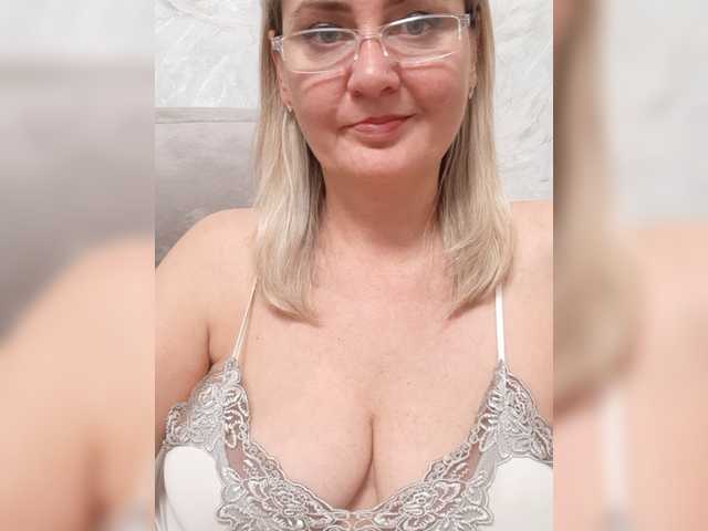 SexiestJess45 live cam on BongaCams