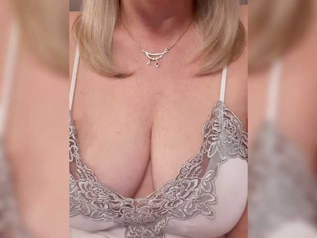 SexiestJess45