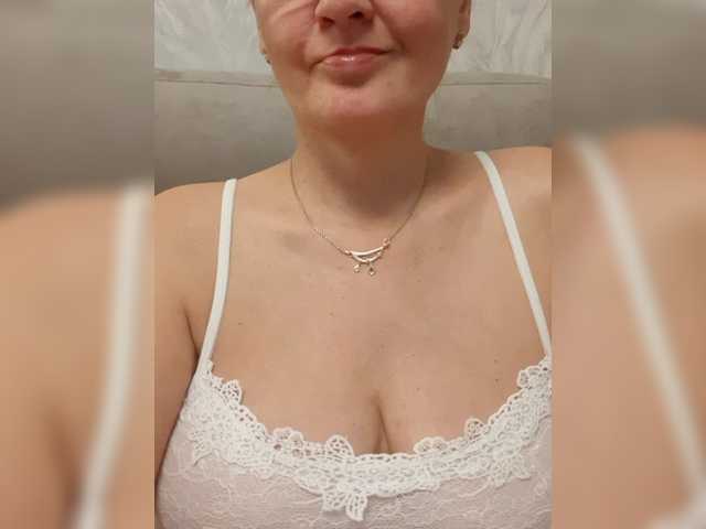 SexiestJess45 live cam on BongaCams